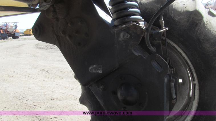 image for item E3846 2000 SpraCoupe 4440-80 2WD sprayer