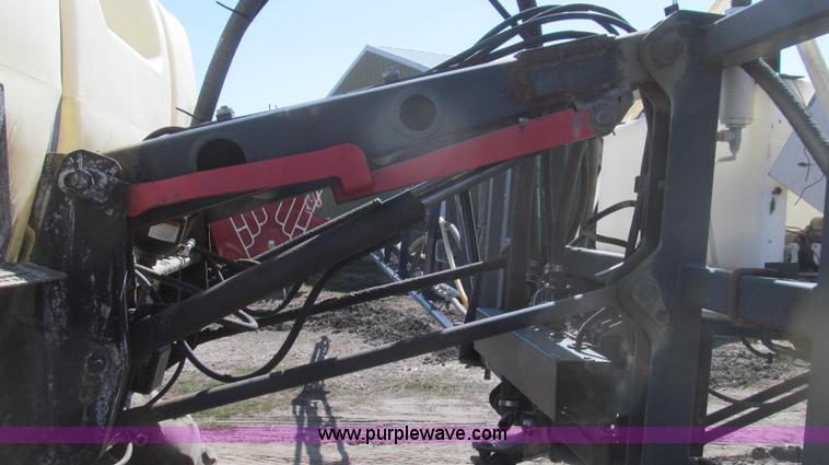 image for item E3846 2000 SpraCoupe 4440-80 2WD sprayer