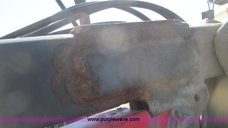 image for item E3846 2000 SpraCoupe 4440-80 2WD sprayer