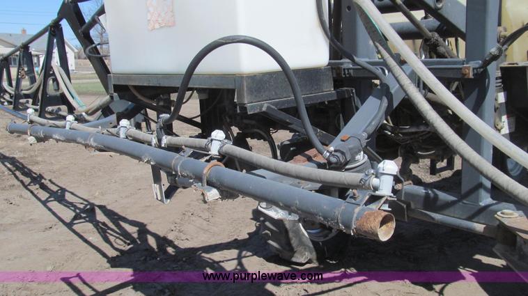 image for item E3846 2000 SpraCoupe 4440-80 2WD sprayer