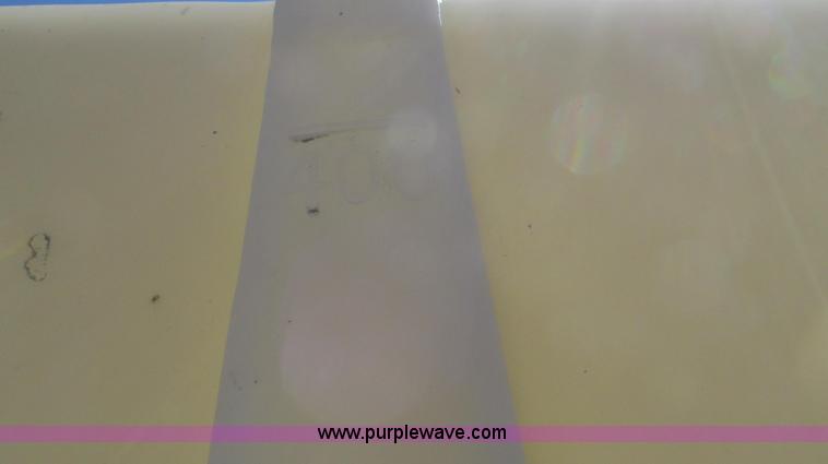 image for item E3846 2000 SpraCoupe 4440-80 2WD sprayer