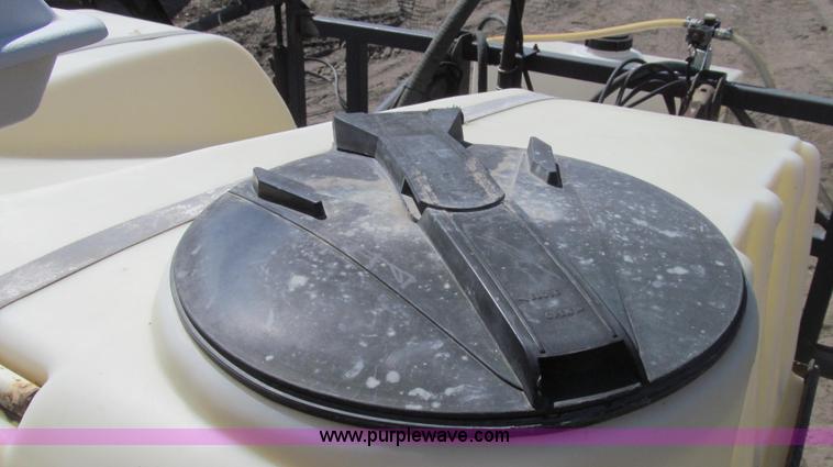 image for item E3846 2000 SpraCoupe 4440-80 2WD sprayer