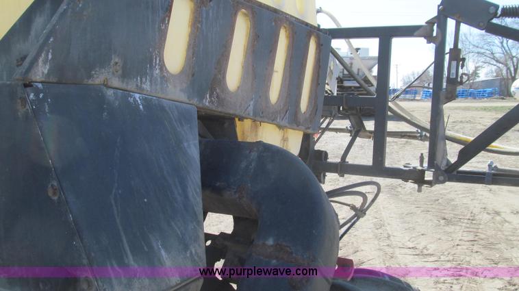 image for item E3846 2000 SpraCoupe 4440-80 2WD sprayer