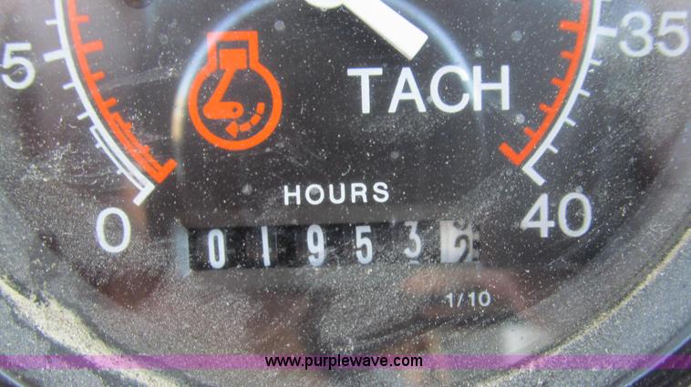 image for item E3846 2000 SpraCoupe 4440-80 2WD sprayer