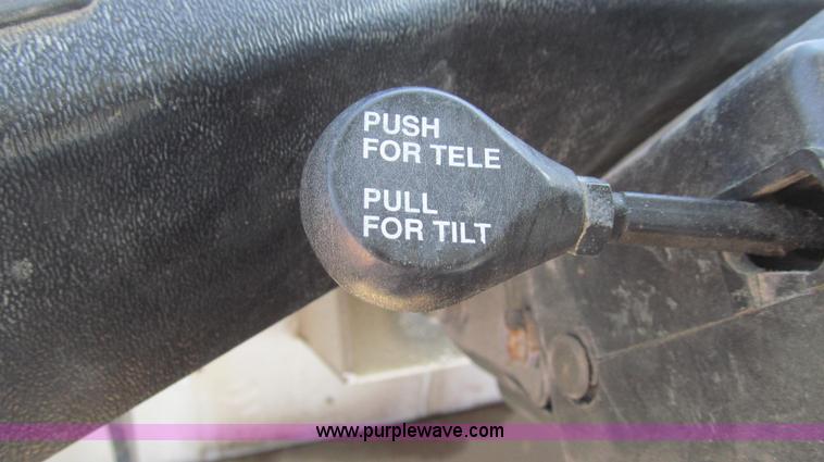 image for item E3846 2000 SpraCoupe 4440-80 2WD sprayer