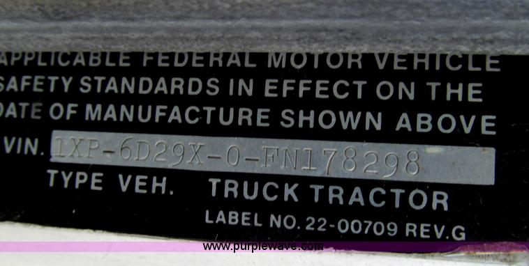 image for item E3848 1985 Peterbilt 362 dry tender truck