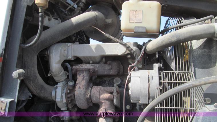 image for item E3849 1997 SpraCoupe 3440 self-propelled sprayer