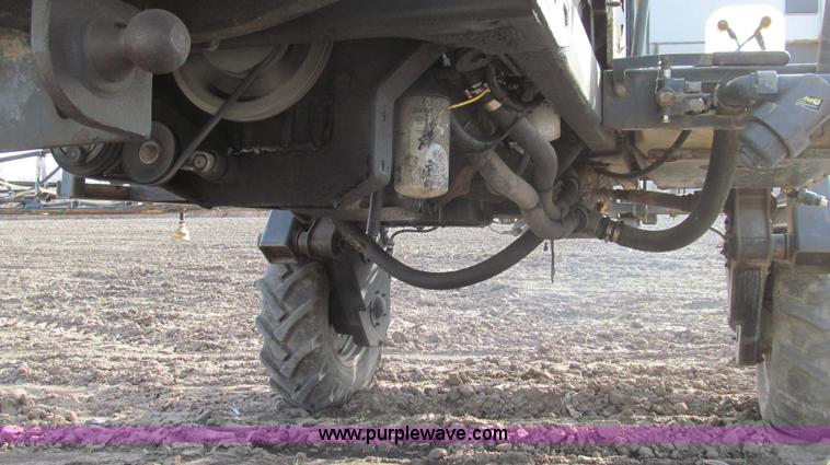 image for item E3851 1999 SpraCoupe 4440 self-propelled sprayer