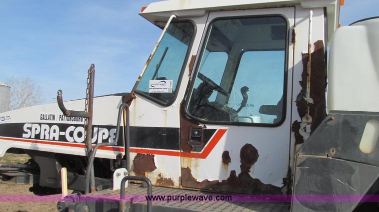 image for item E3851 1999 SpraCoupe 4440 self-propelled sprayer