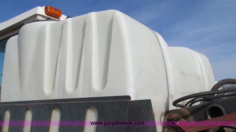 image for item E3851 1999 SpraCoupe 4440 self-propelled sprayer