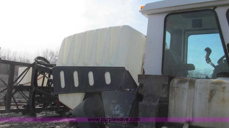 image for item E3851 1999 SpraCoupe 4440 self-propelled sprayer