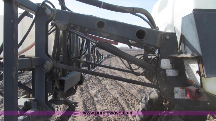 image for item E3851 1999 SpraCoupe 4440 self-propelled sprayer