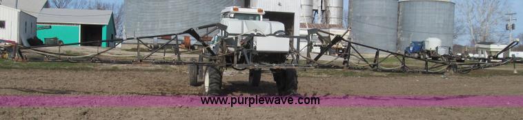 image for item E3851 1999 SpraCoupe 4440 self-propelled sprayer