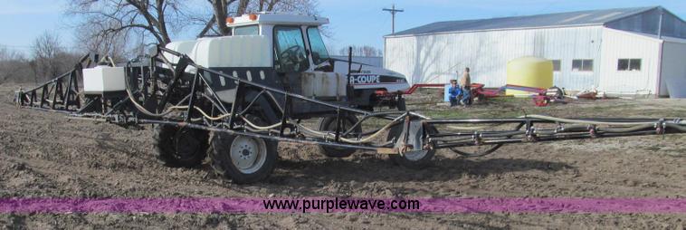 image for item E3851 1999 SpraCoupe 4440 self-propelled sprayer