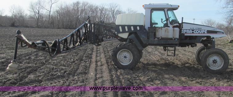 image for item E3851 1999 SpraCoupe 4440 self-propelled sprayer