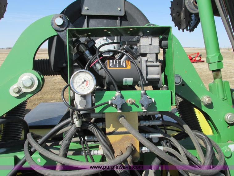 image for item E5029 John Deere 1720 Integral Stack-Fold planter
