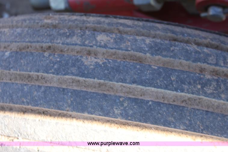 image for item E8438 2003 Sunflower 9432 30' folding drill