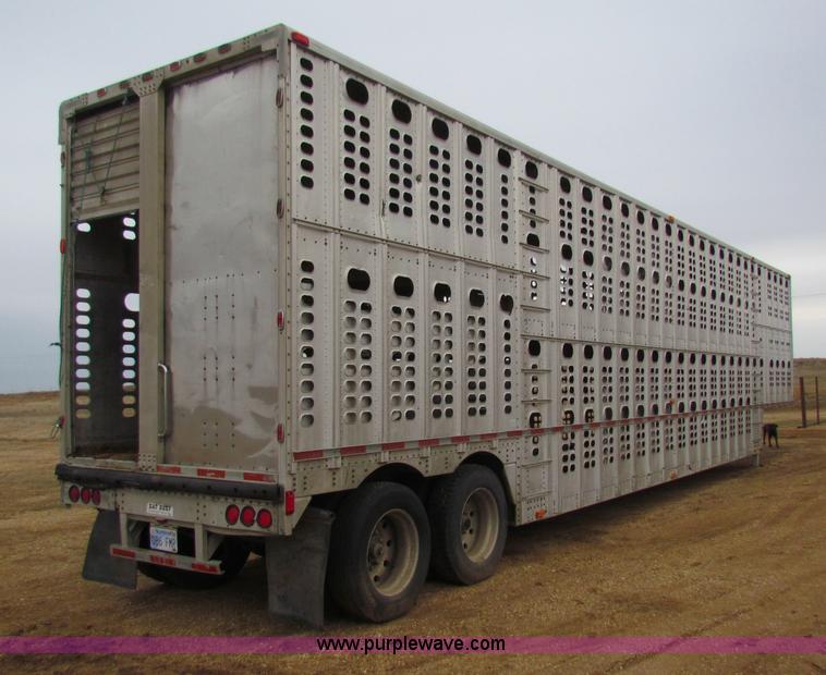 image for item E8463 1994 Wilson cattle pot trailer