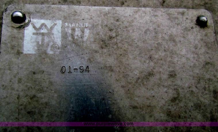 image for item E8463 1994 Wilson cattle pot trailer