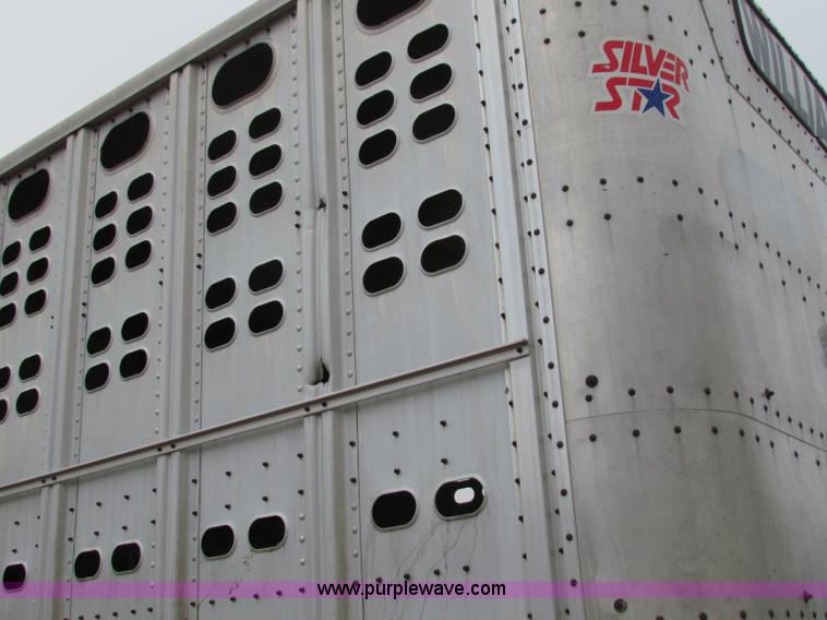 image for item E8463 1994 Wilson cattle pot trailer