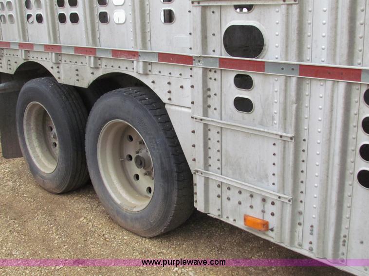 image for item E8463 1994 Wilson cattle pot trailer