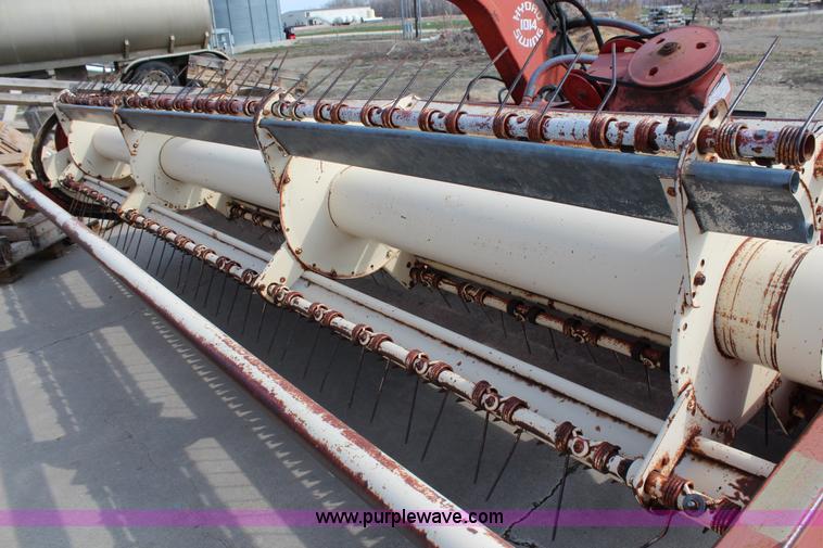 image for item F2829 Hesston 1014 Hydro-Swing swather