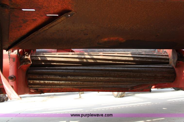 image for item F2829 Hesston 1014 Hydro-Swing swather