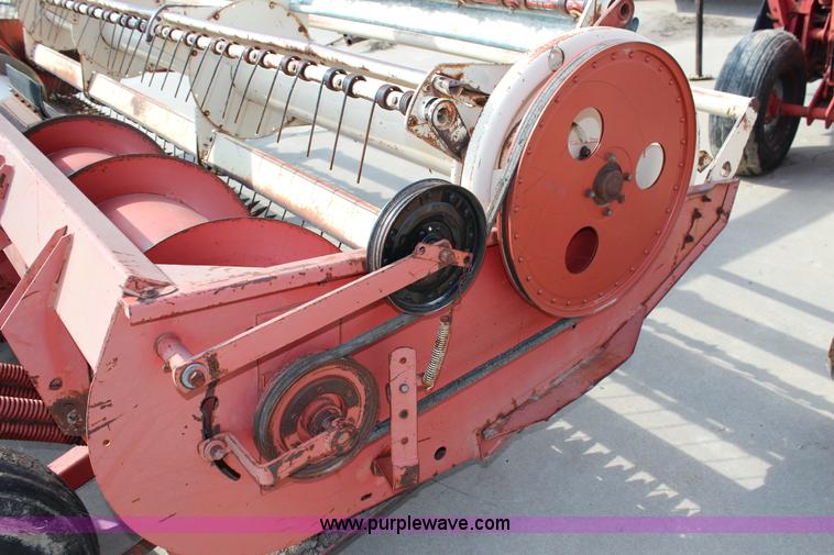 image for item F2829 Hesston 1014 Hydro-Swing swather