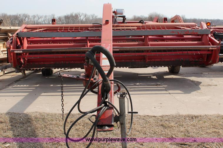 image for item F2842 Gehl 2270 HydroSwing swather