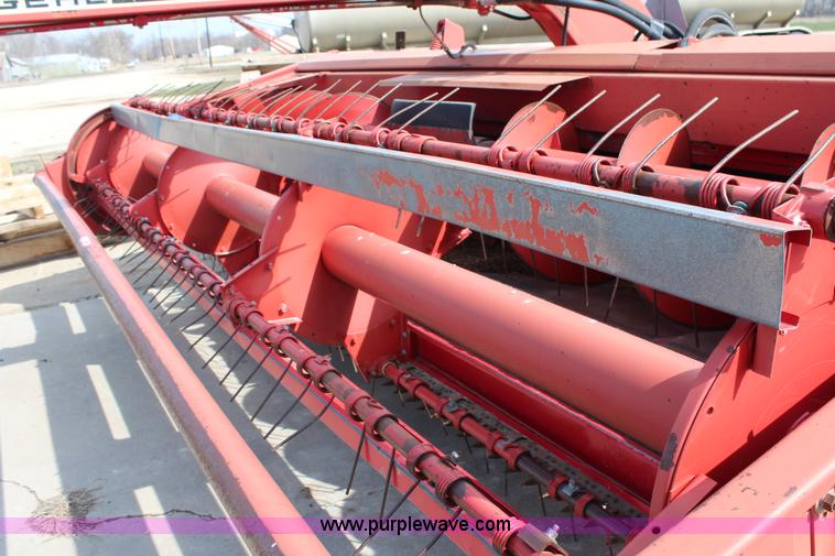 image for item F2842 Gehl 2270 HydroSwing swather