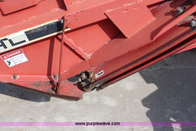 image for item F2842 Gehl 2270 HydroSwing swather