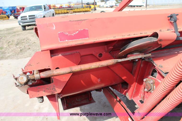 image for item F2842 Gehl 2270 HydroSwing swather