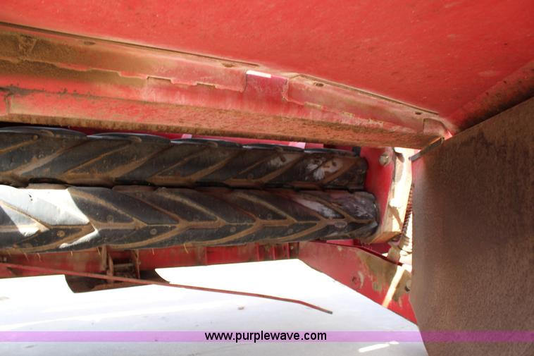 image for item F2842 Gehl 2270 HydroSwing swather