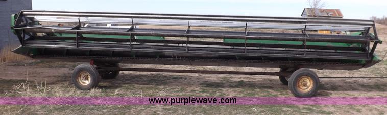 image for item F6482 John Deere 930 rigid header