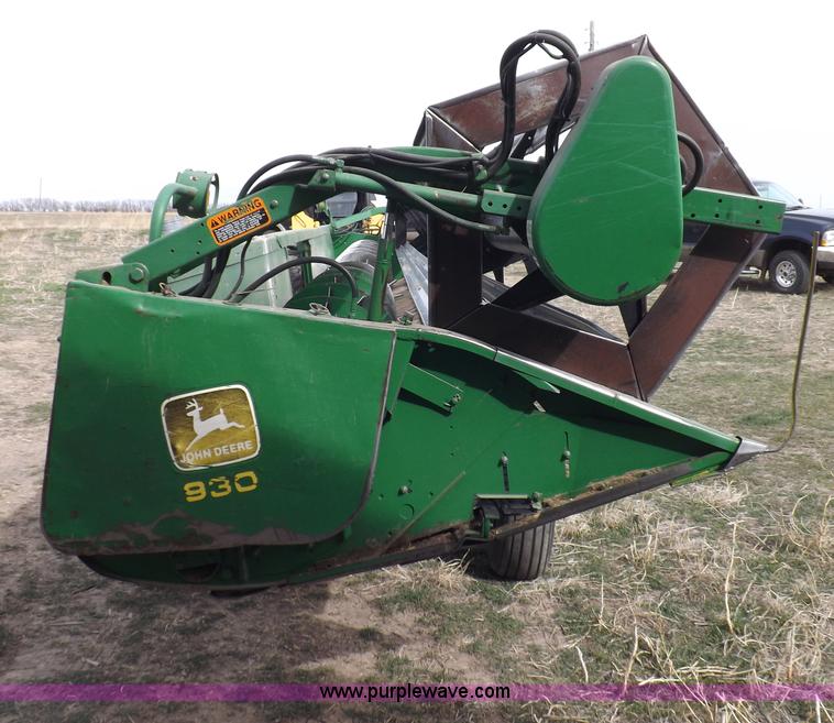 image for item F6482 John Deere 930 rigid header
