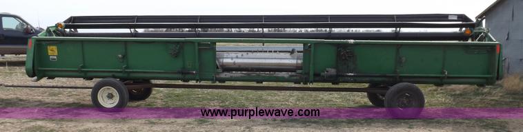 image for item F6482 John Deere 930 rigid header