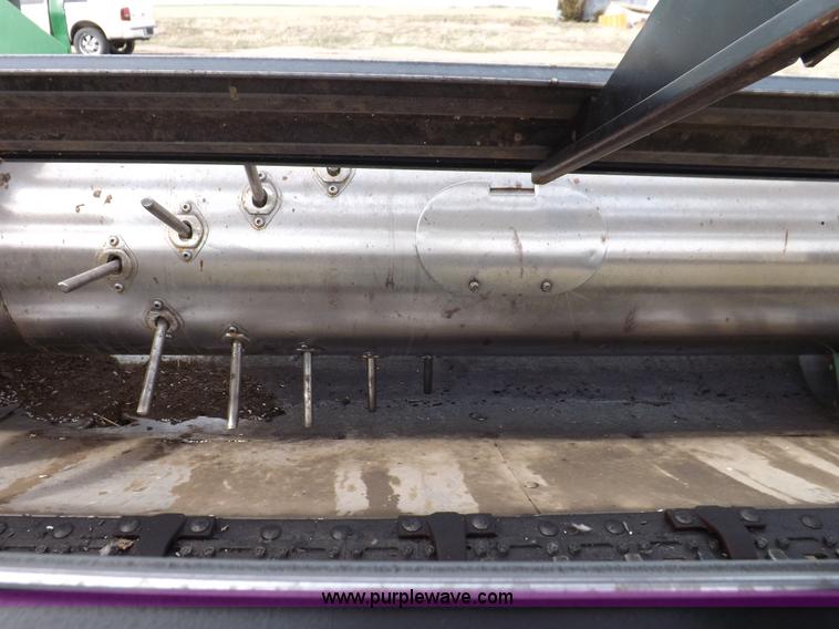 image for item F6482 John Deere 930 rigid header