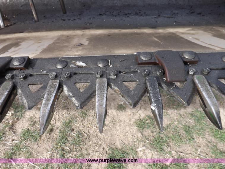 image for item F6482 John Deere 930 rigid header