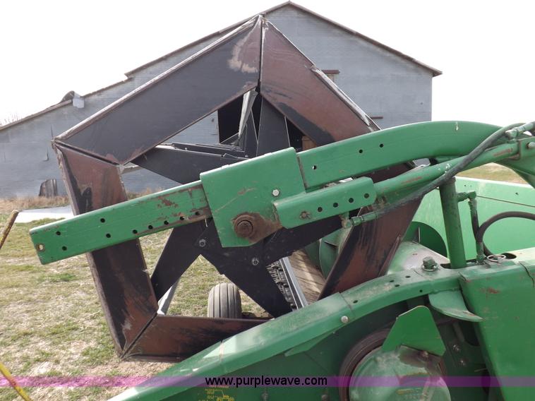 image for item F6482 John Deere 930 rigid header