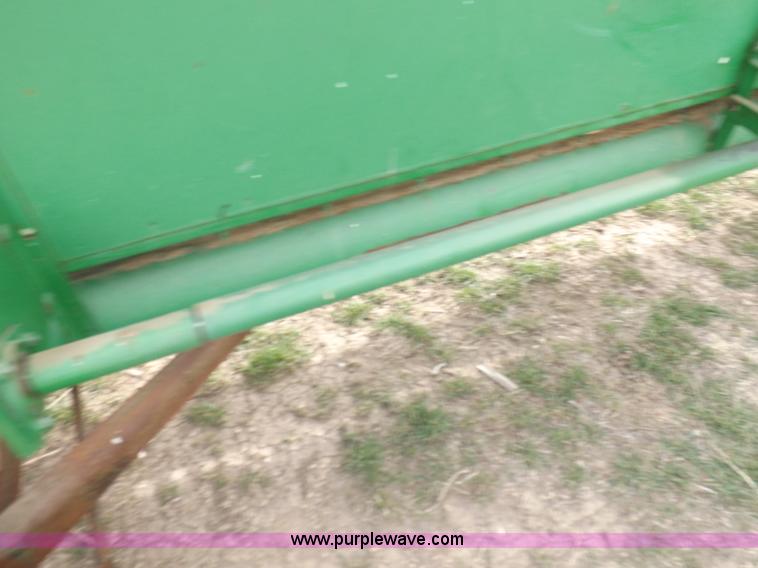 image for item F6482 John Deere 930 rigid header