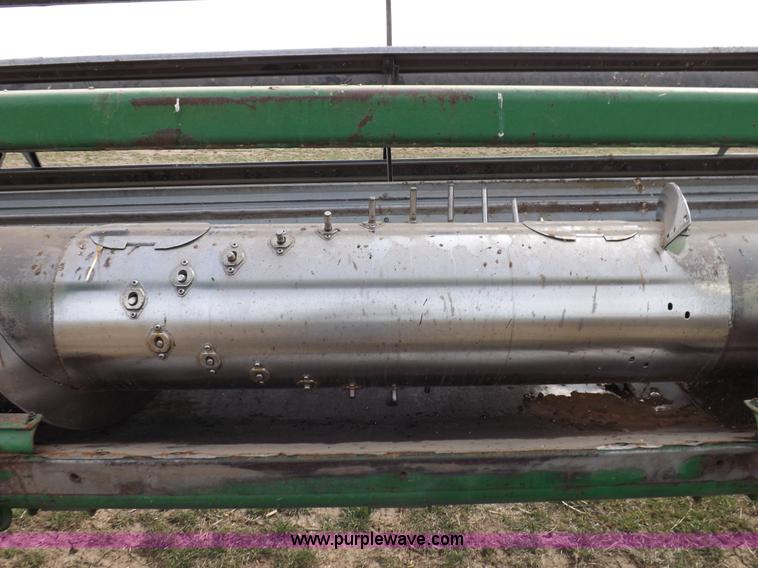 image for item F6482 John Deere 930 rigid header