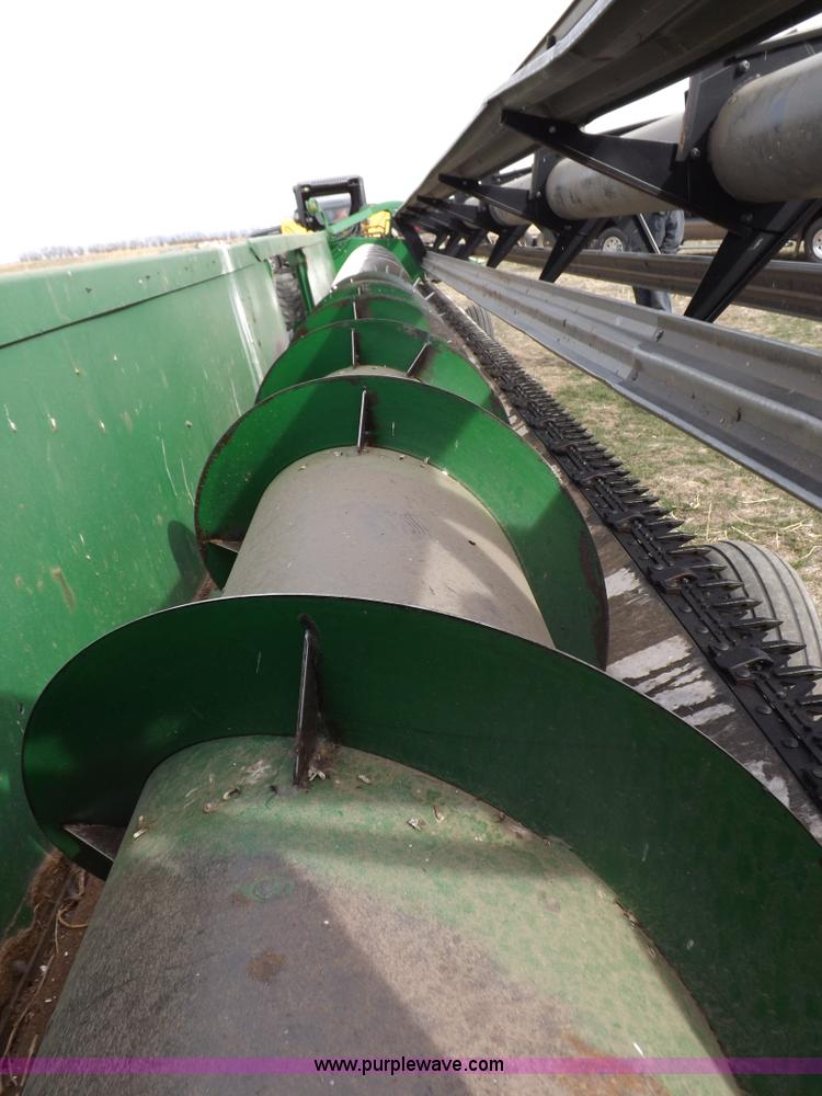 image for item F6482 John Deere 930 rigid header