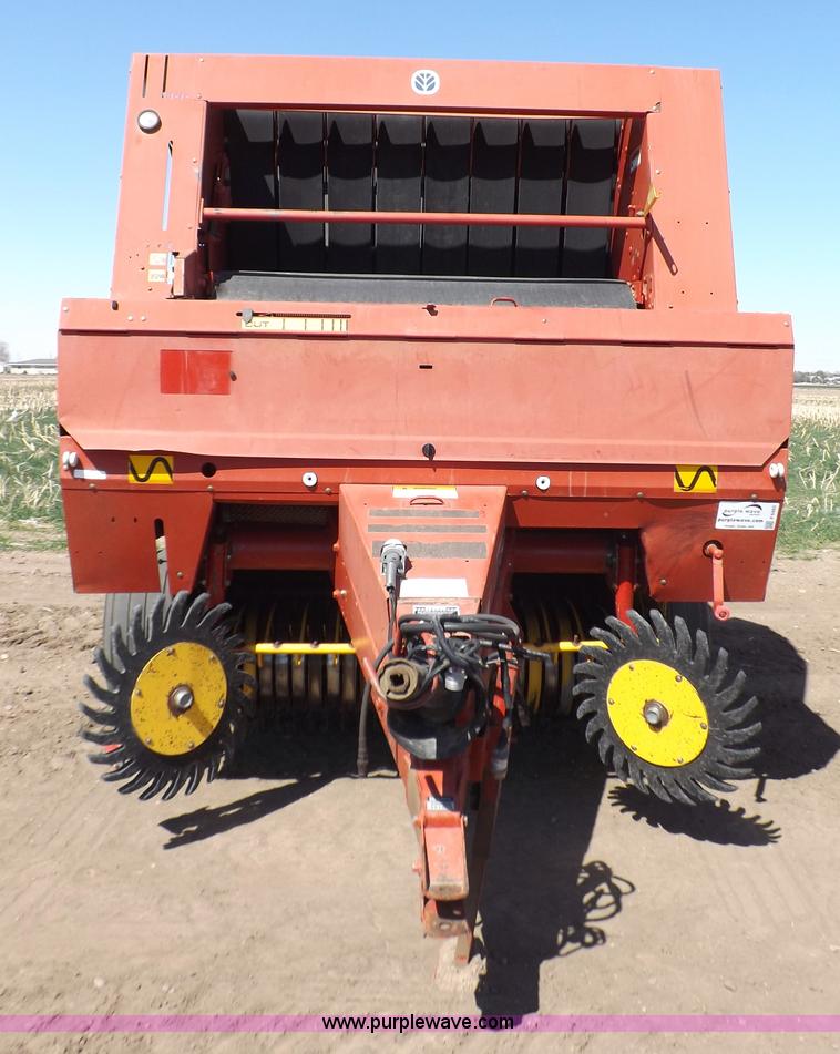 image for item F6485 1997 Case IH 664 round baler