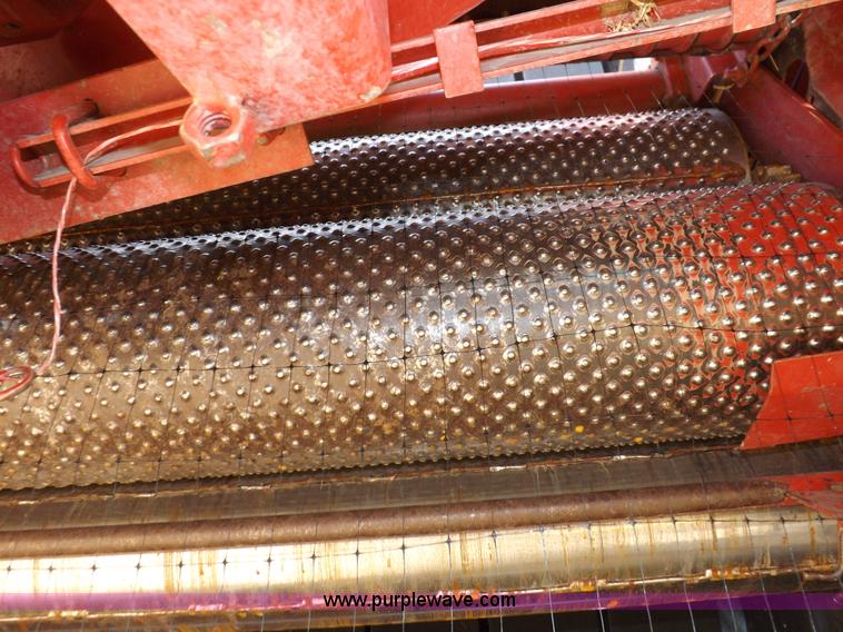 image for item F6485 1997 Case IH 664 round baler