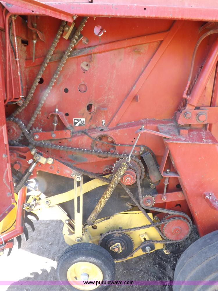 image for item F6485 1997 Case IH 664 round baler