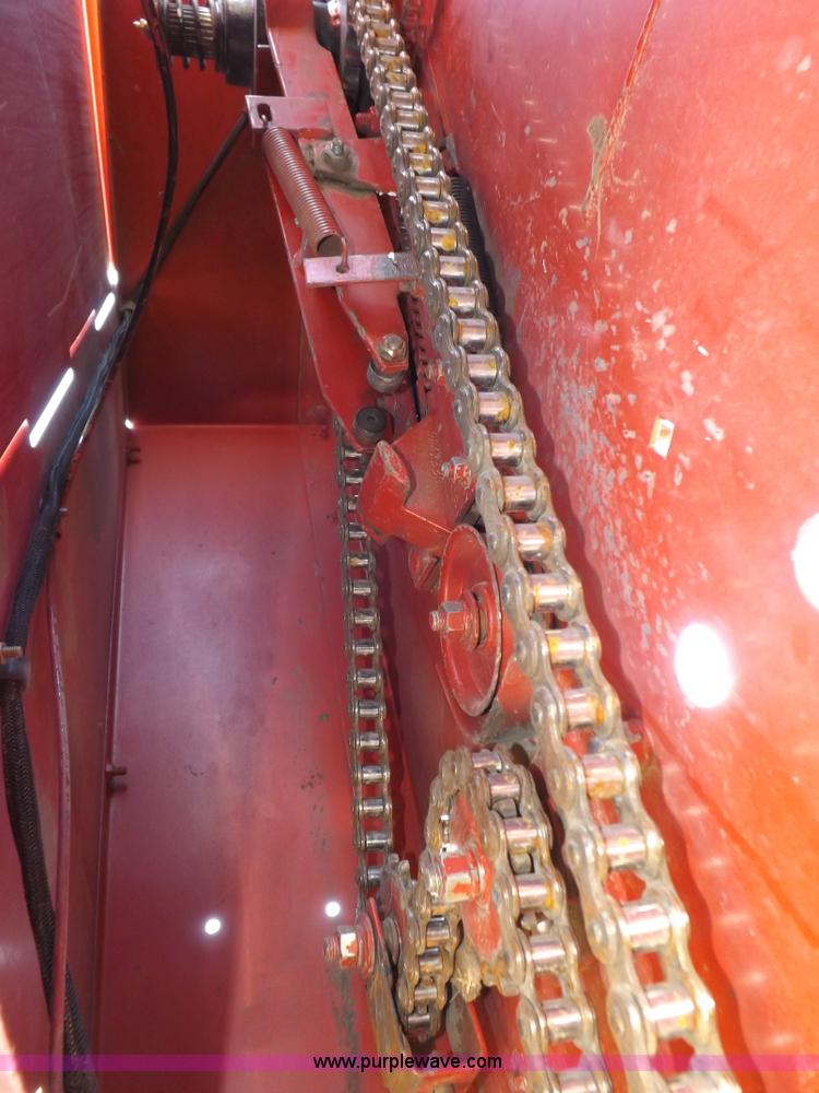 image for item F6485 1997 Case IH 664 round baler