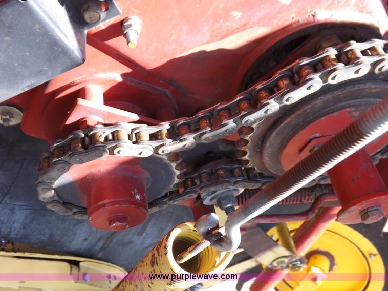 image for item F6485 1997 Case IH 664 round baler