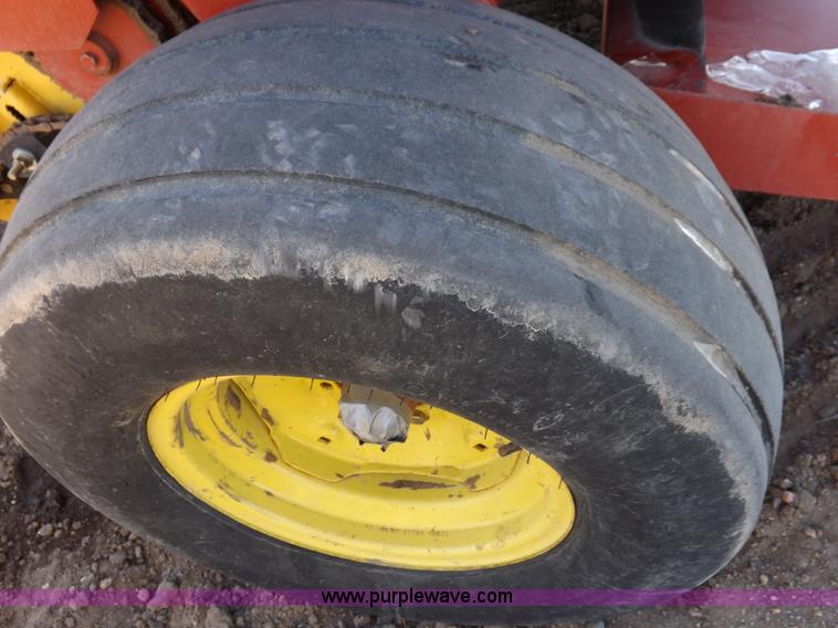 image for item F6485 1997 Case IH 664 round baler