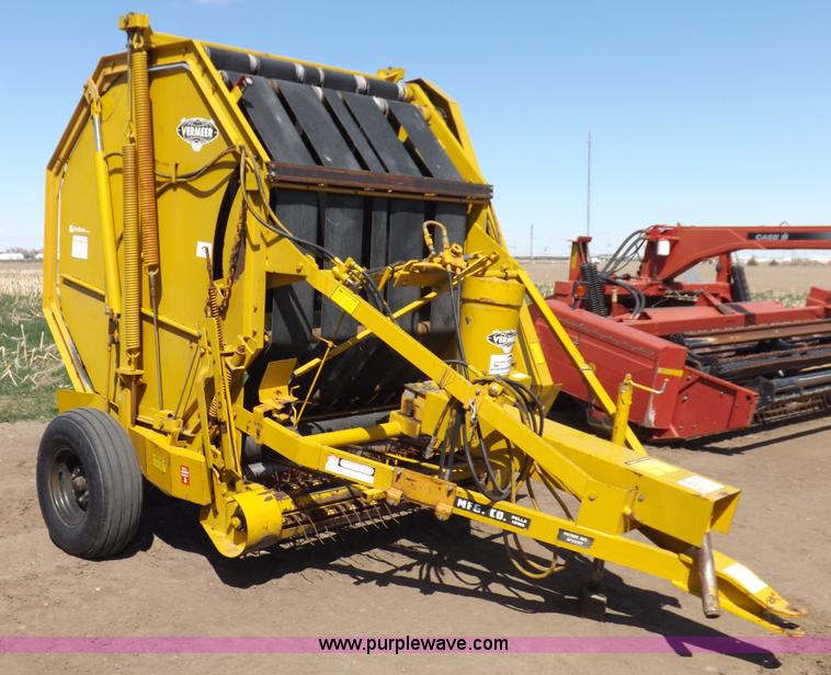 image for item F6486 1975 Vermeer 605 Super C round baler