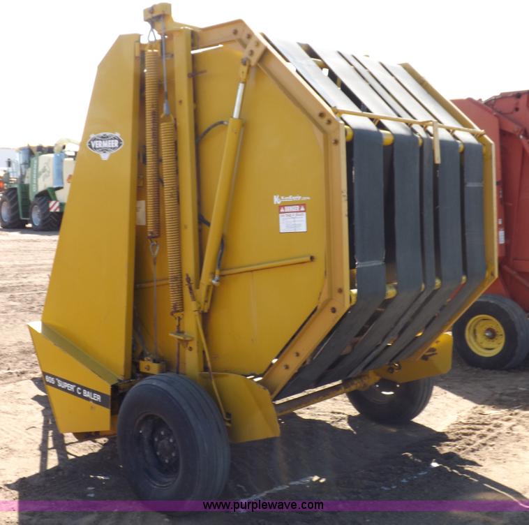 image for item F6486 1975 Vermeer 605 Super C round baler
